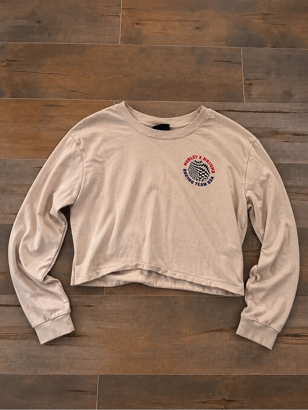 🌼 3/$15 Hurley x NASCAR Beige Cropped Long Sleeve M